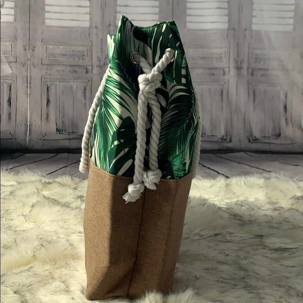 New Palm Bag - Picture 3 of 8